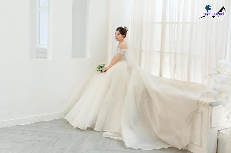 Top 10 Địa chỉ may và cho thuê váy cưới đẹp nhất Nghệ An chinh phục được mọi cô dâu (1)