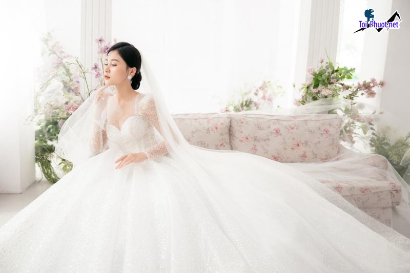 Top 10 Địa chỉ may và cho thuê váy cưới đẹp nhất Nghệ An chinh phục được mọi cô dâu (2)