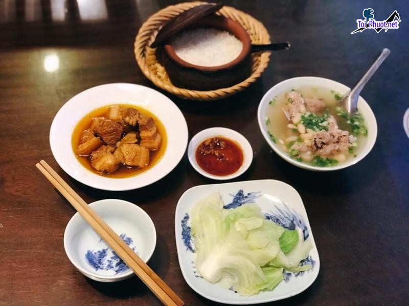 Top 10 Quán cơm ngon nhất Yên Bái cảm giác sảng khoái sau bữa ăn (1)