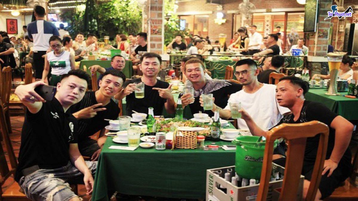 Top 10 Quán nhậu ngon nổi tiếng, hút khách nhất Đà Nẵng đông khách  (1)