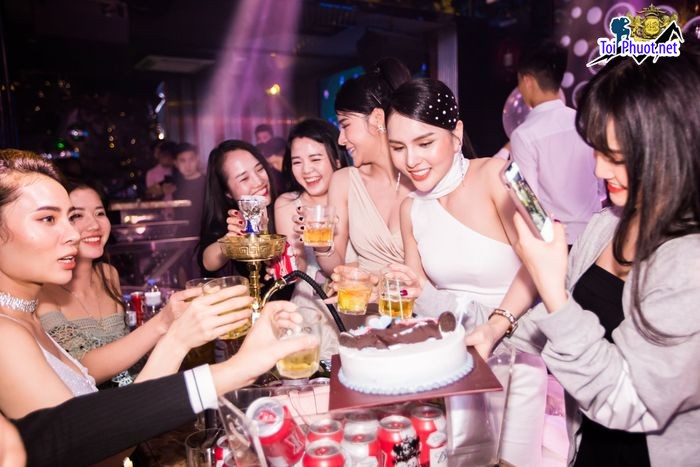 Top 4 Quán bar nổi tiếng nhất Nghệ An trải nghiệm giải trí tuyệt vời (2)