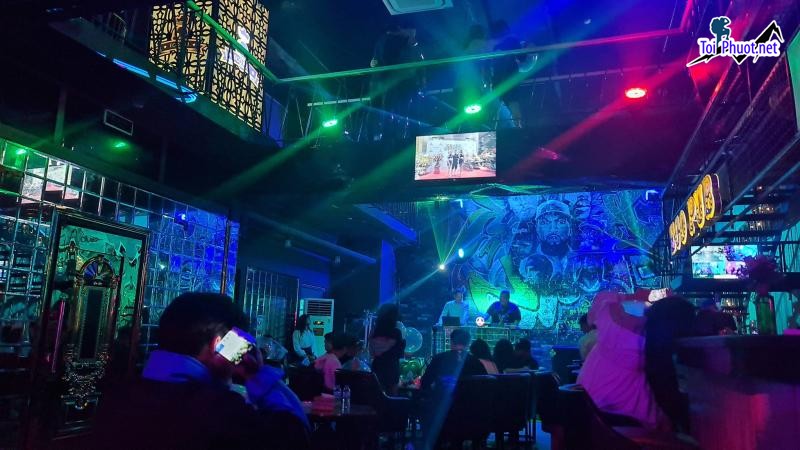 Top 5 Quán bar nổi tiếng nhất Hưng Yên sang trọng nổi tiếng hàng đầu (1)