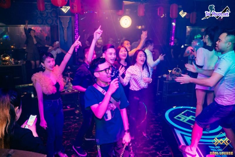 Top 5 Quán bar nổi tiếng nhất Hưng Yên sang trọng nổi tiếng hàng đầu (3)