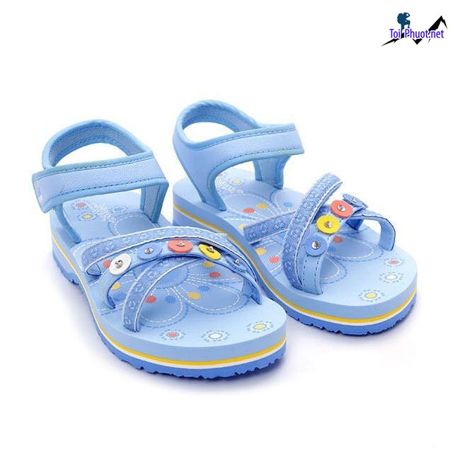 Top 5 Shop bán giày trẻ em đẹp và chất lượng nhất Ninh Bình được ưa chuộng (1)