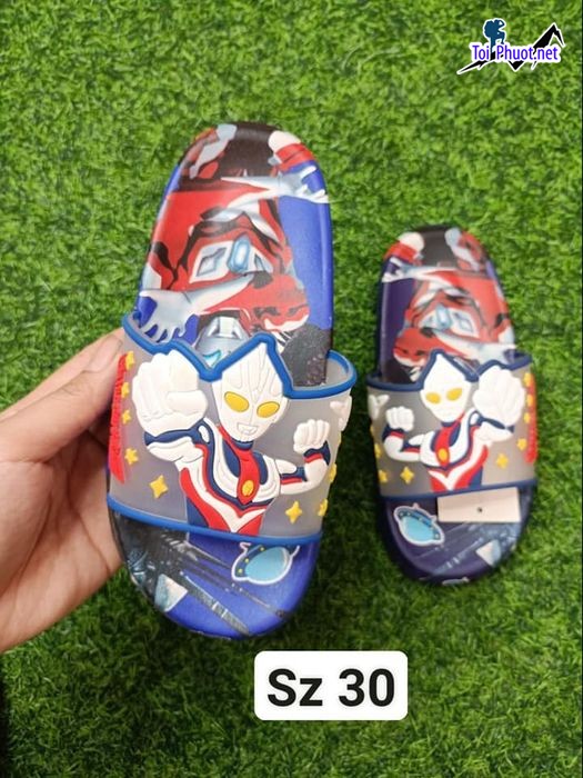 Top 5 Shop bán giày trẻ em đẹp và chất lượng nhất Tây Ninh màu sắc xinh xắn (3)