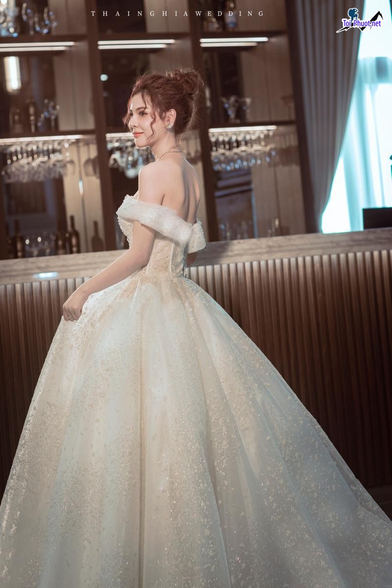 Top 6 Địa chỉ may và cho thuê váy cưới đẹp nhất Phú Thọ chất liệu ngoại nhập (4)