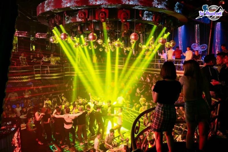 Top 6 Quán bar nổi tiếng nhất Hải Phòng âm thanh chuyên nghiệp (4)
