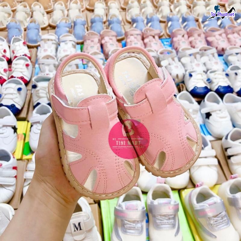 Top 6 Shop bán giày trẻ em đẹp và chất lượng nhất Thanh Hóa ngộ nghĩnh, đáng yêu (2)