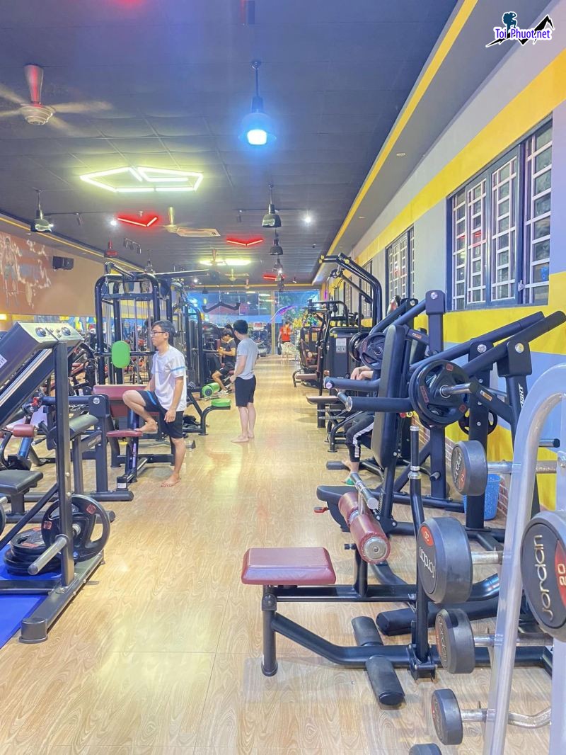Top 7 Phòng tập gym uy tín và chất lượng nhất Buôn Ma Thuột Đắk Lắk phòng rộng rãi (4)