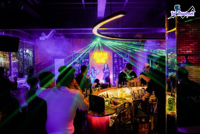 Top 7 Quán bar nổi tiếng nhất Bắc Ninh âm nhạc dancer chuyên nghiệp (1)