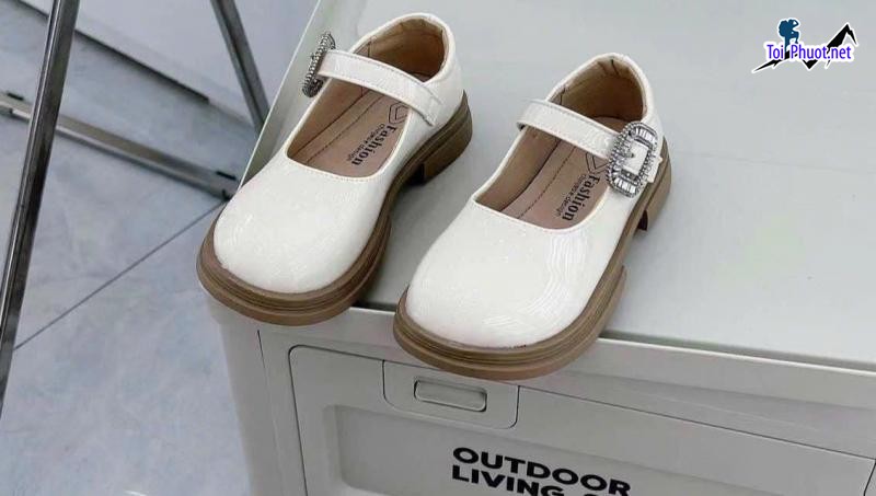 Top 7 Shop bán giày trẻ em đẹp và chất lượng nhất Tuyên Quang nuôi dưỡng con yêu (1)