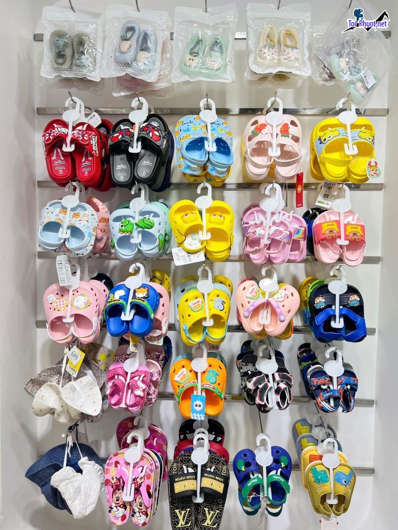 Top 7 Shop bán giày trẻ em đẹp và chất lượng nhất Yên Bái cho con ưng ý nhất (4)