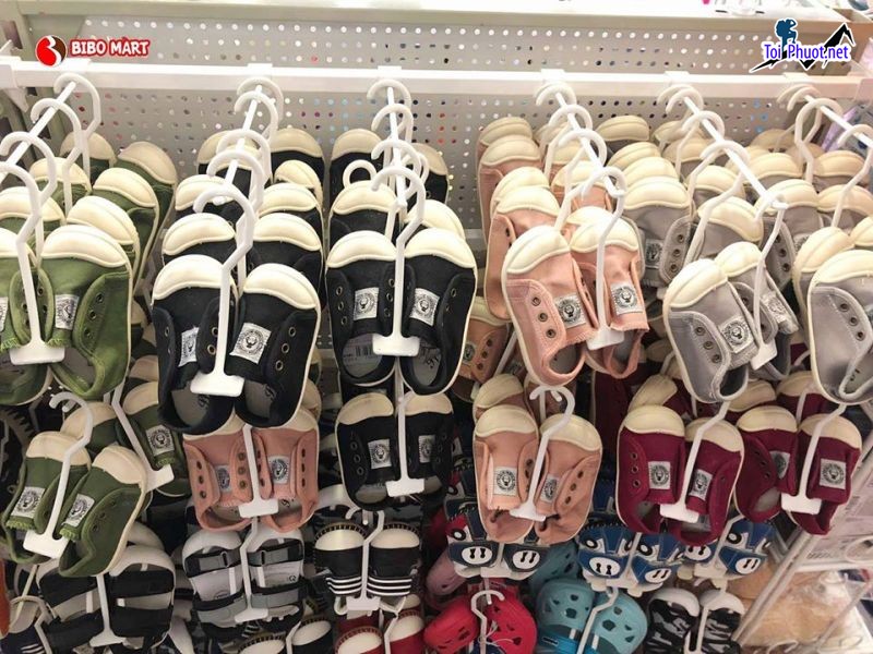 Top 7 Shop bán giày trẻ em đẹp và chất lượng nhất Yên Bái cho con ưng ý nhất (5)