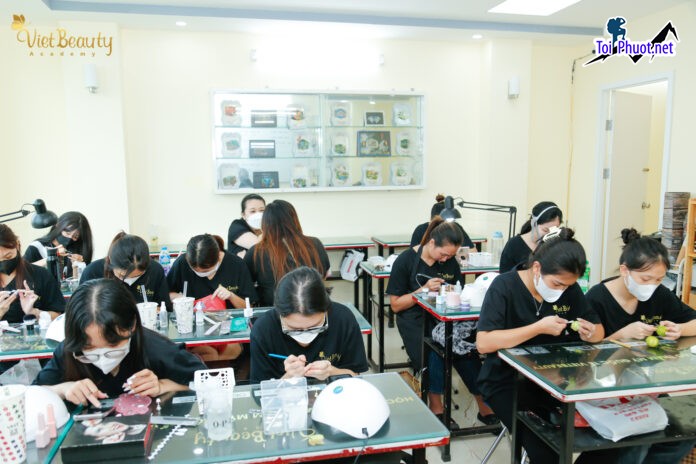 Top 7 Trung tâm dạy học nail uy tín và chuyên nghiệp nhất Hà Tĩnh phương pháp dạy tốt (1)