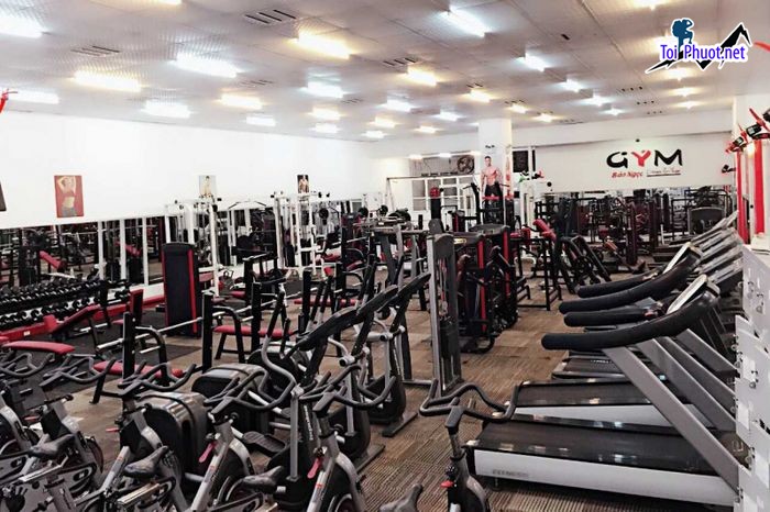 Top 8 Phòng tập gym uy tín và chất lượng nhất Hưng Yên luôn sạch sẽ (2)