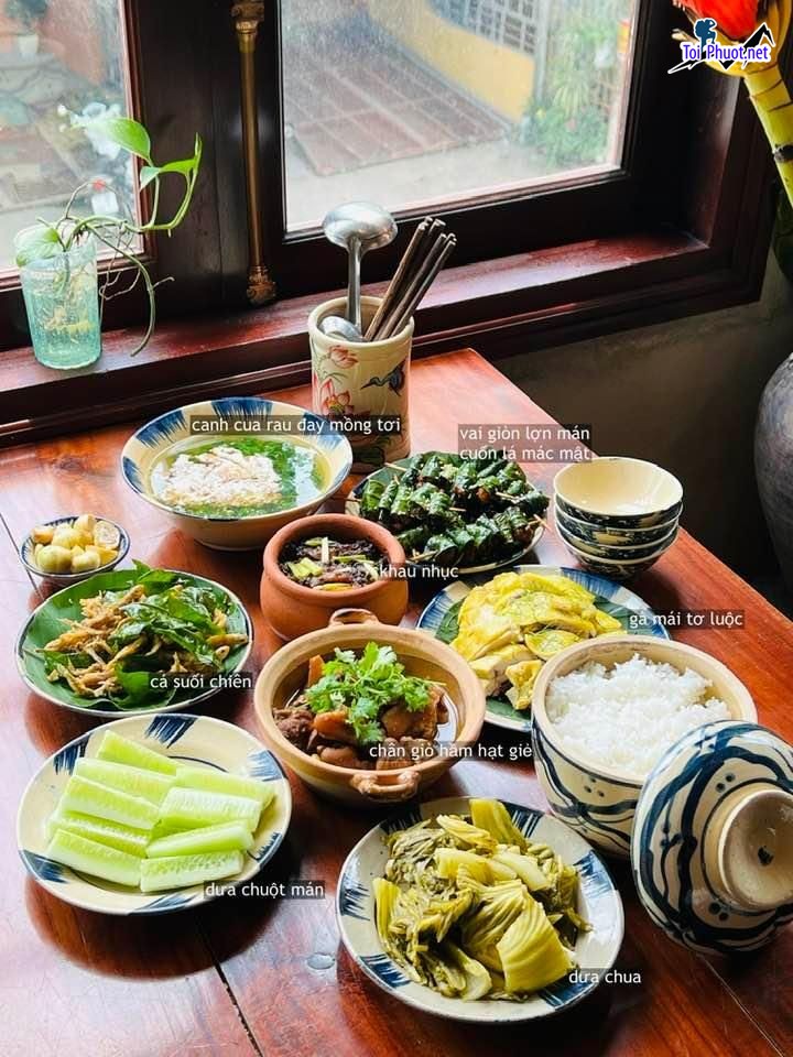 Top 9 Quán cơm ngon nhất Kon Tum không gian quán sạch sẽ (1)