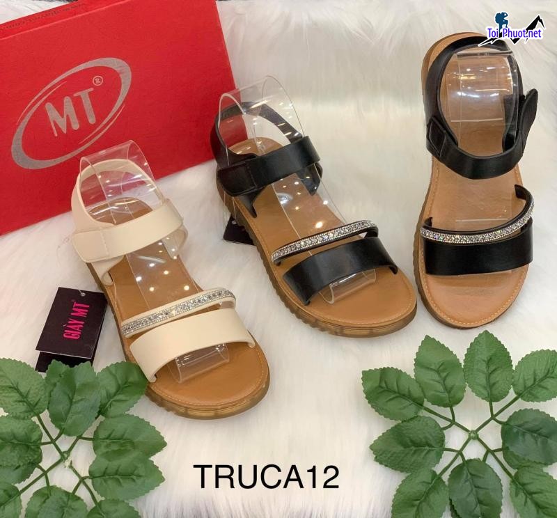 Top 13 Shop giày nữ đẹp được yêu thích nhất Đà Nẵng tại đây (1)